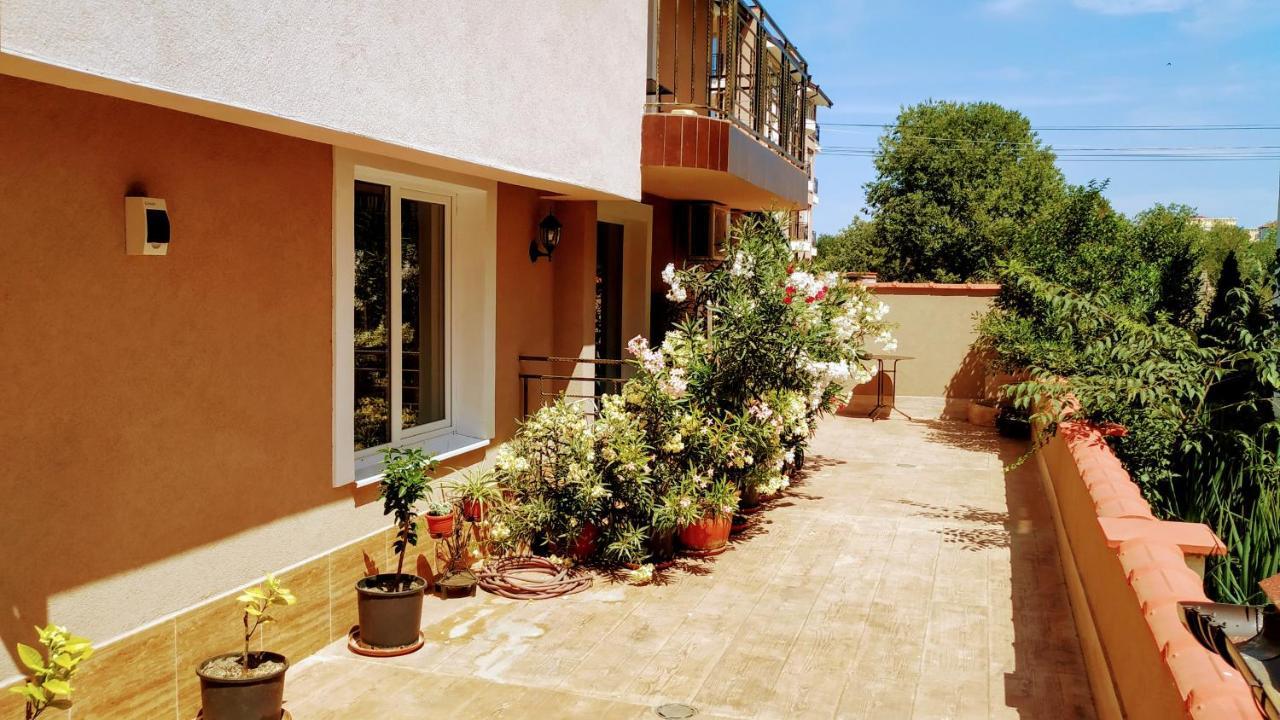 Dracena Guesthouse Ravda Exterior photo